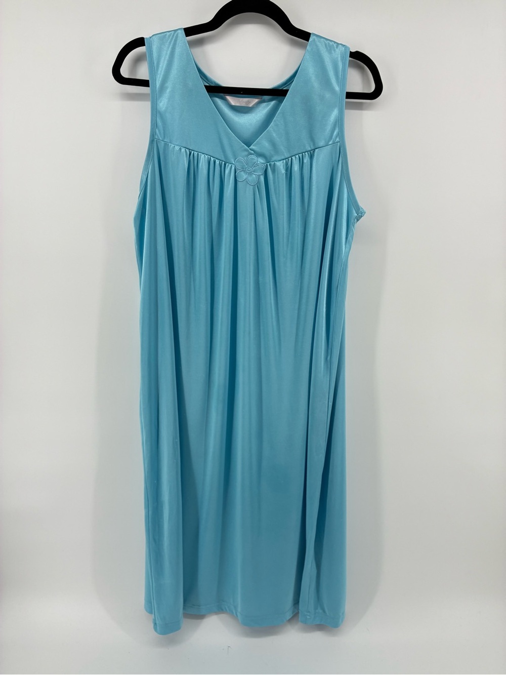 Light Blue Sleeveless Nightgown - Classic Comfort